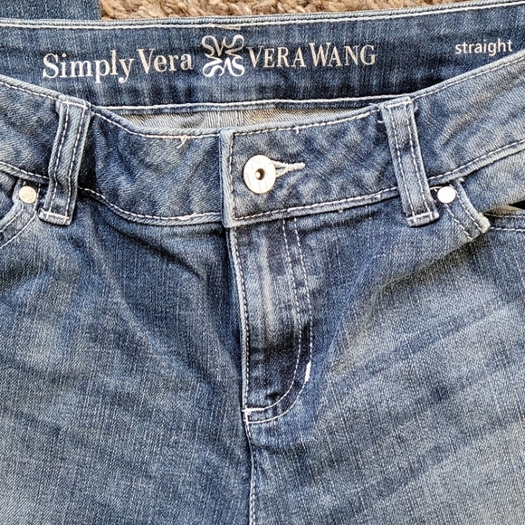 Simply Vera Wang crop jeans - Picture 3 of 3